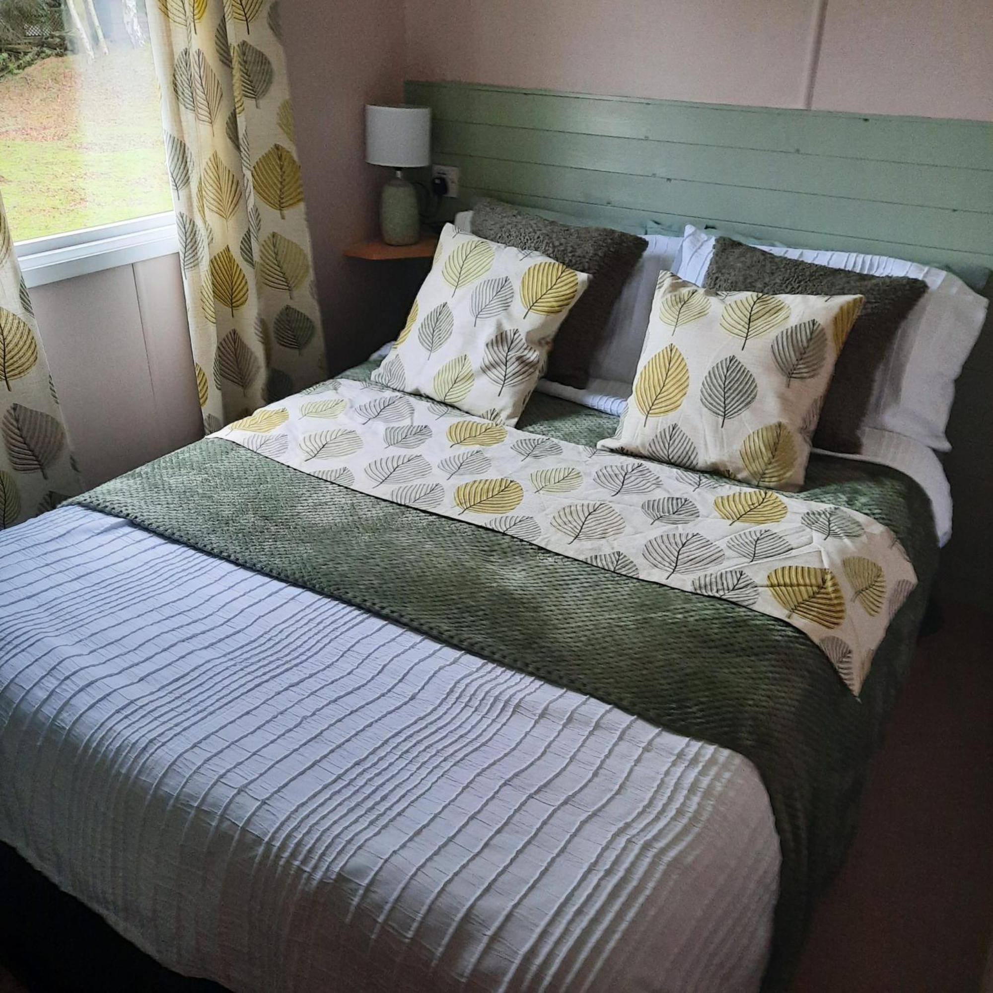 Beautiful 3 Bedroom Caravan With Hot Tub - Tattershall Lakes المظهر الخارجي الصورة