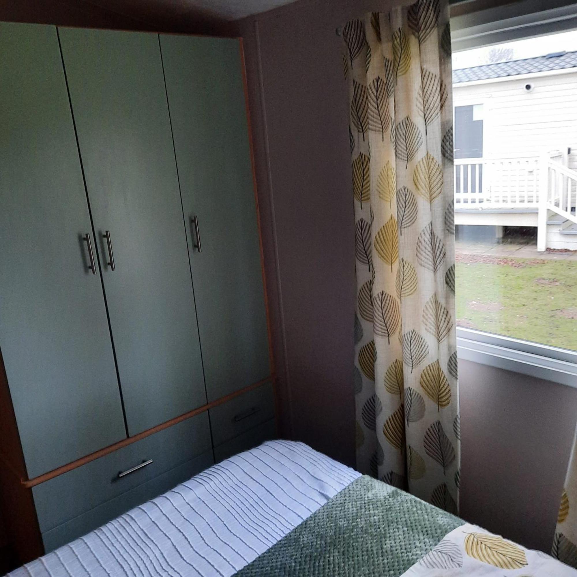 Beautiful 3 Bedroom Caravan With Hot Tub - Tattershall Lakes المظهر الخارجي الصورة